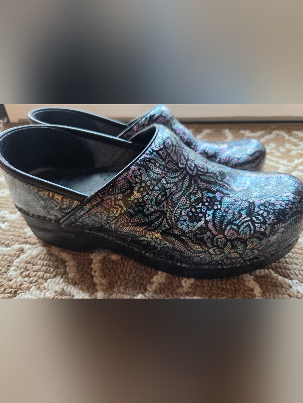Dansko XP 2.0 Clogs iridescent floral lace patent leather pattern Size 39
